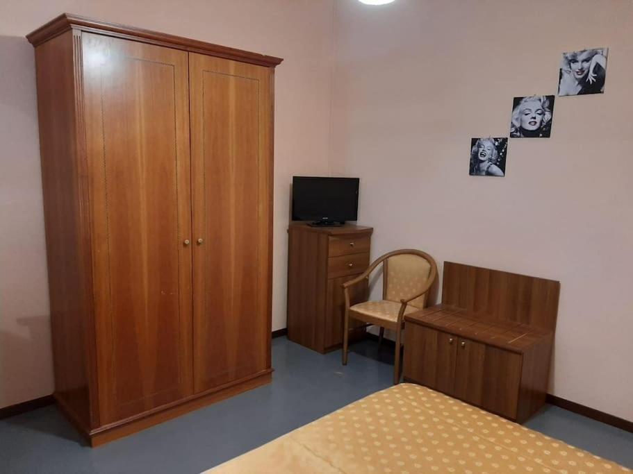 Il Leprotto - Room & Breakfast Altedo Bagian luar foto
