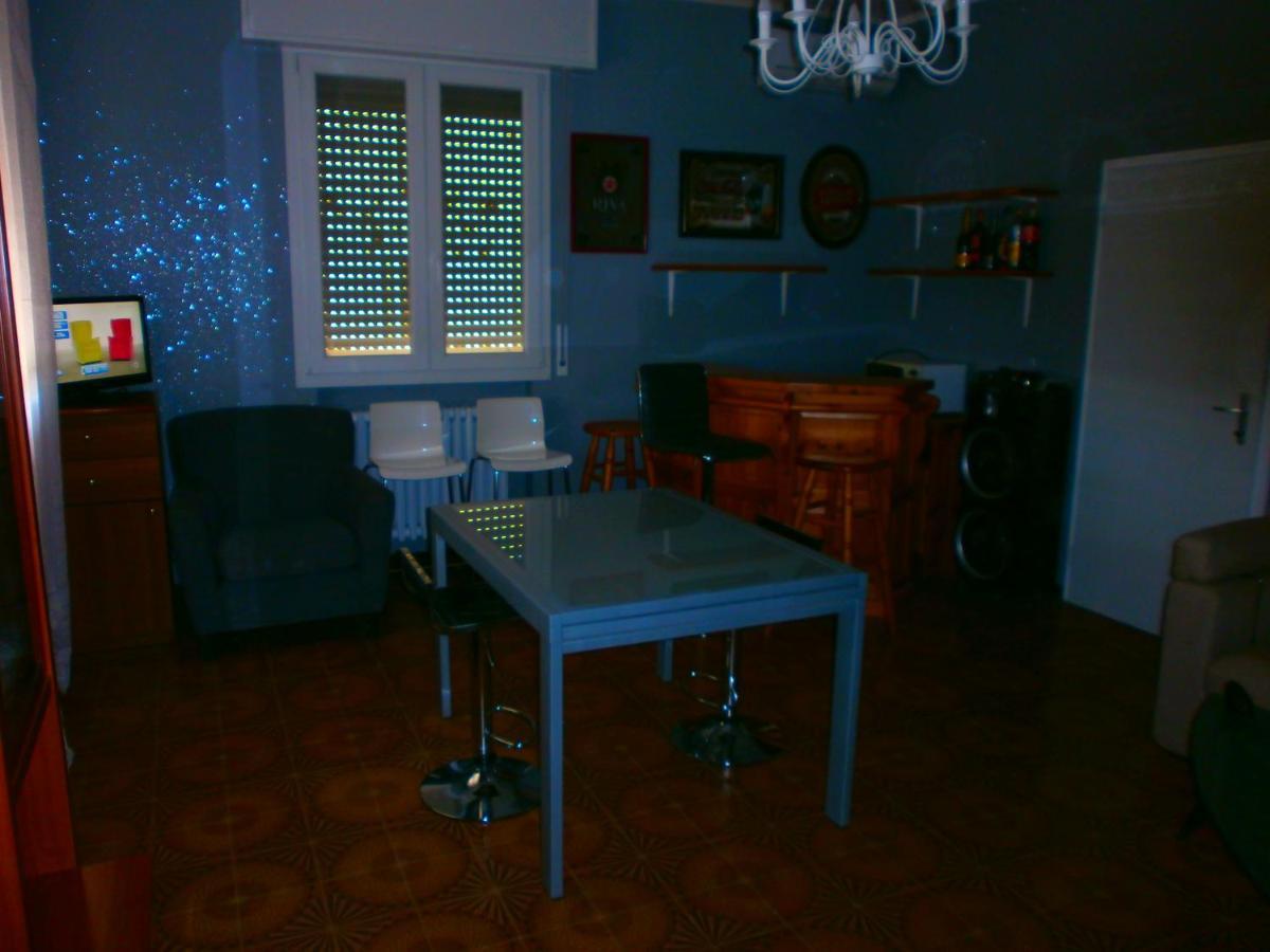 Il Leprotto - Room & Breakfast Altedo Bagian luar foto