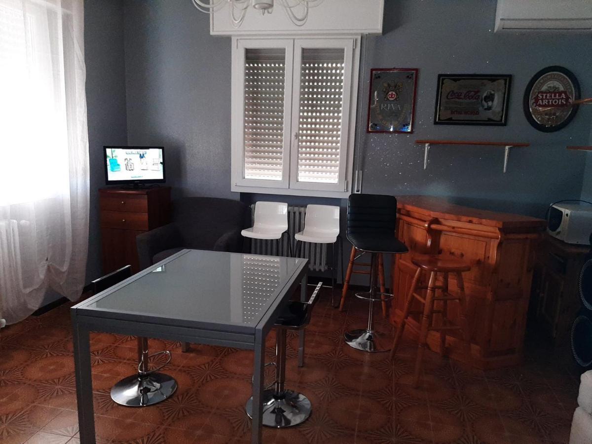 Il Leprotto - Room & Breakfast Altedo Bagian luar foto