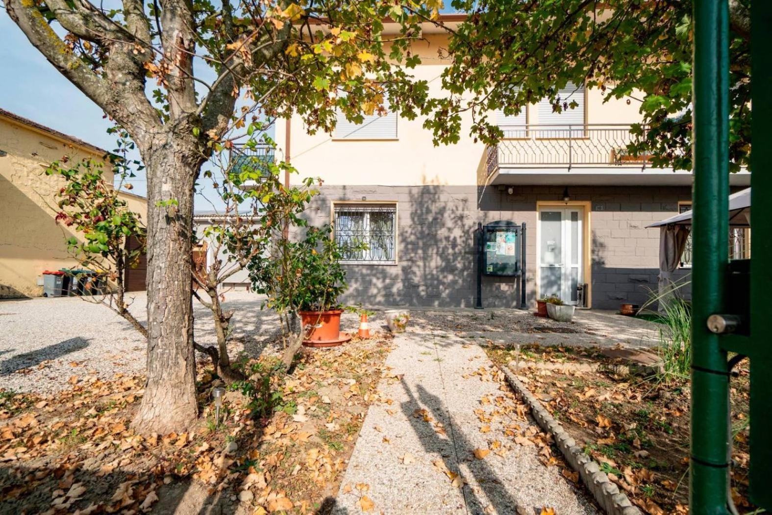 Il Leprotto - Room & Breakfast Altedo Bagian luar foto